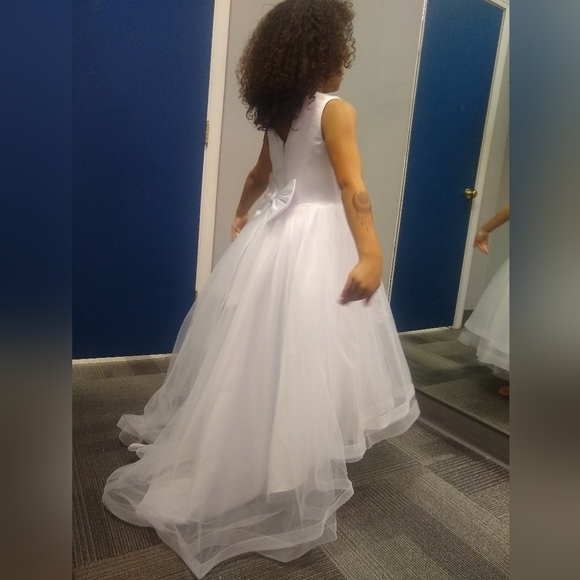 Gown - Picture 8 of 10